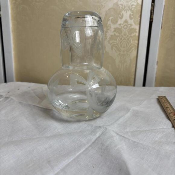 Tiffany & Co. Bow Tumble Up Bedside Carafe Etched Glass Bows Not Marked Stamped - Picture 12 of 12